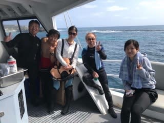 久々のロットネスト島でFUNとAOW、そして巨大伊勢エビ